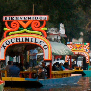 Beto quiere ir a Xochimilco, pero no sabe pronunciar esa palabra, así que tú le dices: