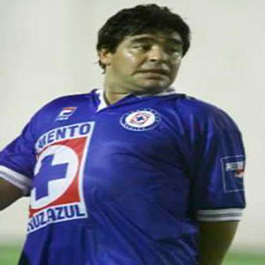 ¿Cuántas veces Maradona hizo campeón al Cruz Azul?